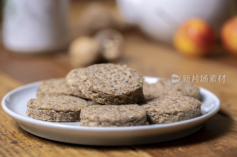 家里烤的全麦饼干