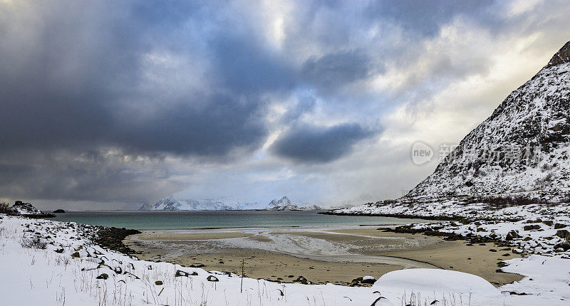 挪威北部罗浮敦冬季雪景