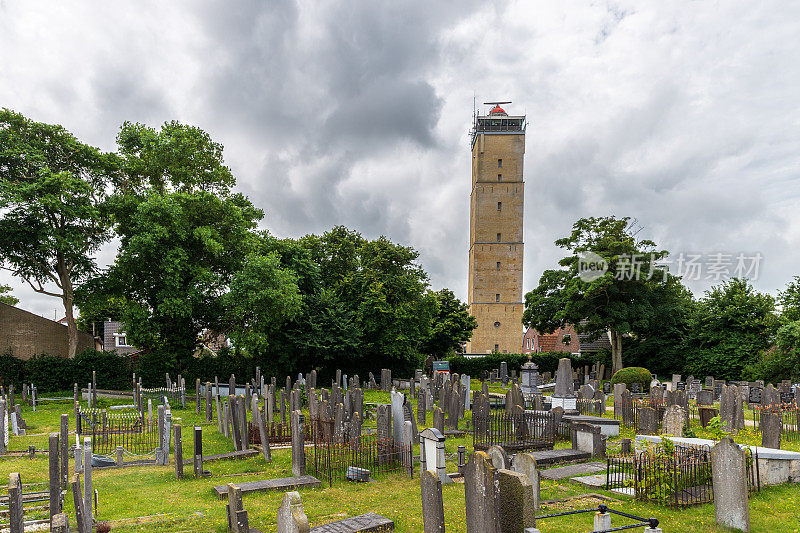 瓦登西和公墓的特谢林岛上的布兰达里斯灯塔