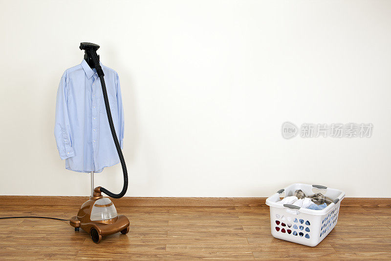 洗衣房和一个衣服蒸笼