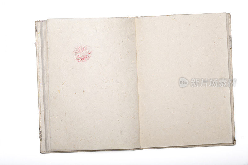 用日本纸和口红打开日记本亲吻