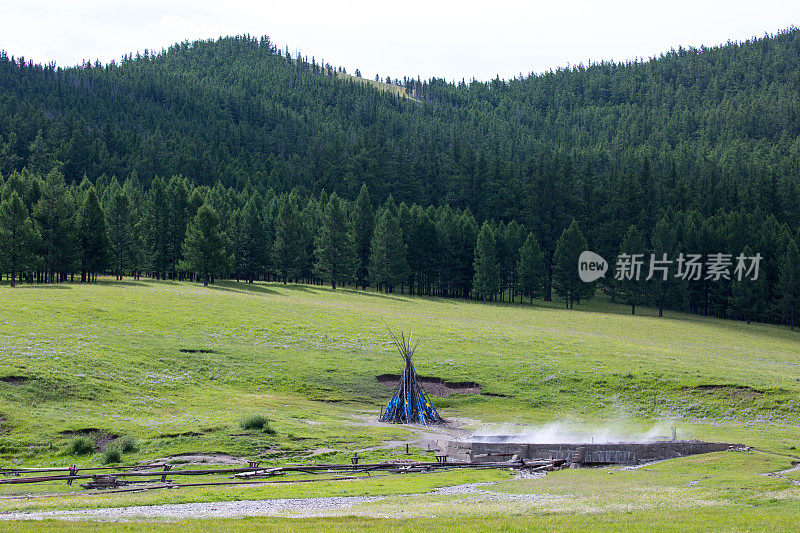 蒙古:岑克赫温泉