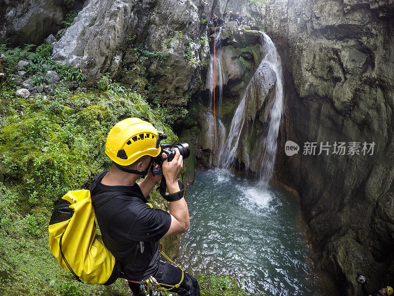 捕捉峡谷中的历险