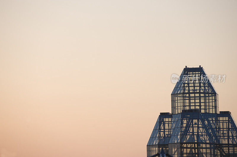 玻璃建筑,渥太华。