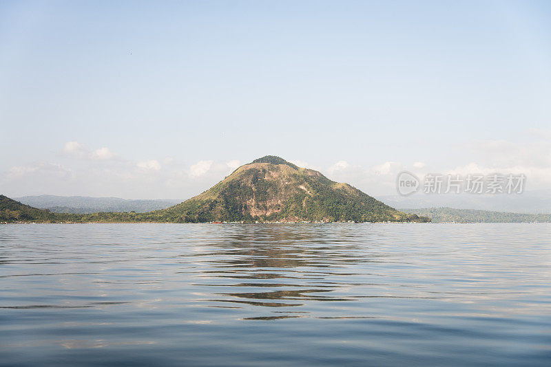 菲律宾塔阿尔火山岛