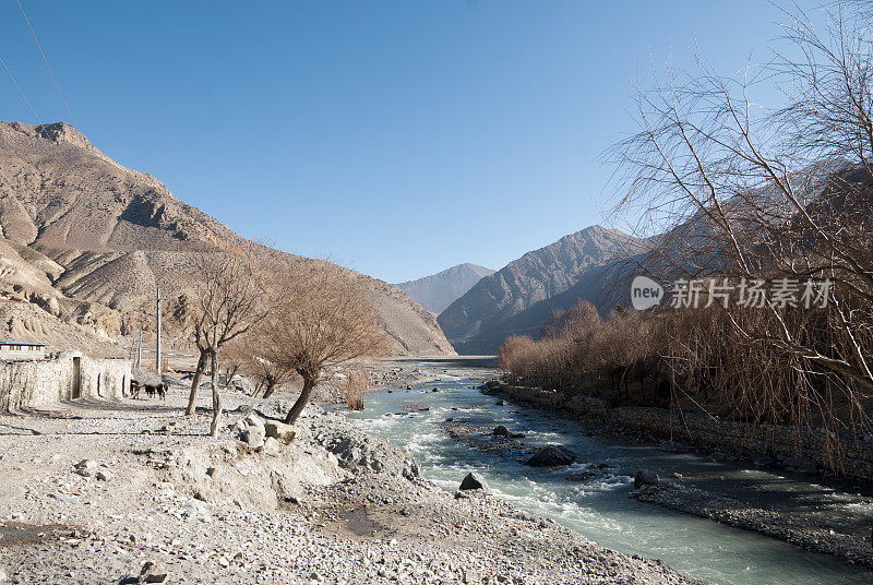 卡利根河