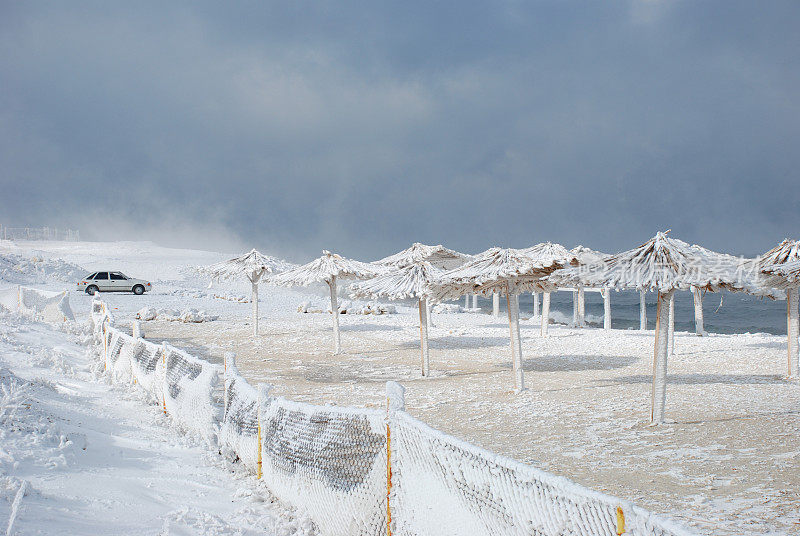 雪地里的海滩