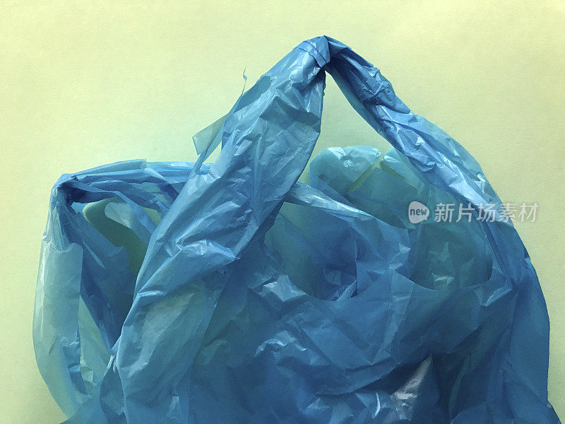 蓝色塑料购物袋