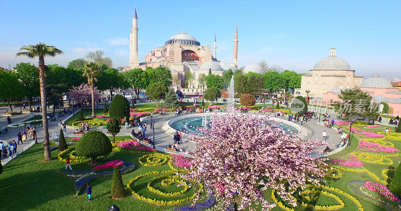 土耳其伊斯坦布尔的圣索菲亚大教堂鸟瞰图