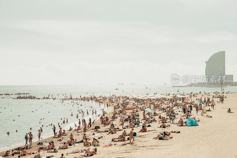 巴塞罗那海滩