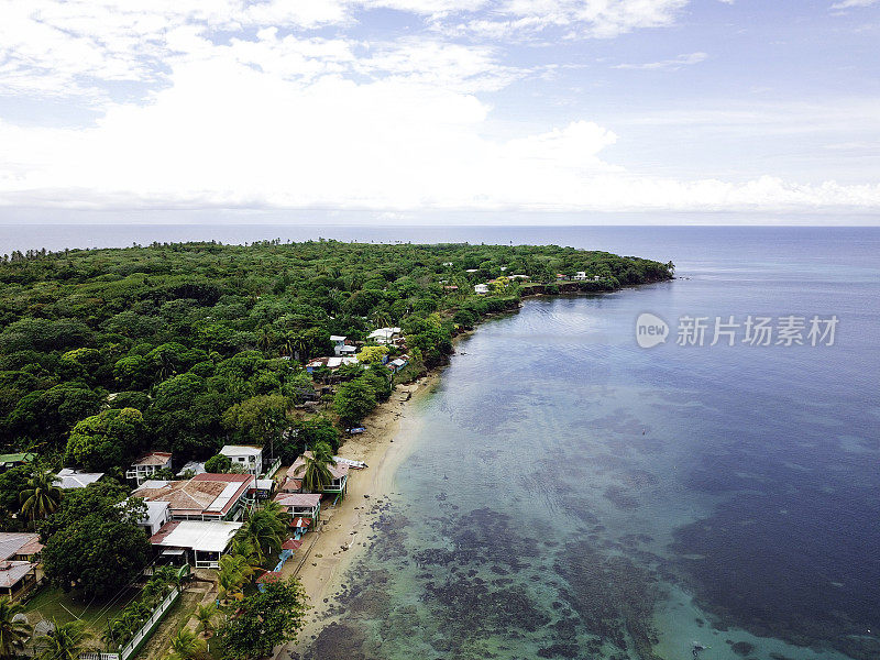 加勒比海滩海岸线的航拍