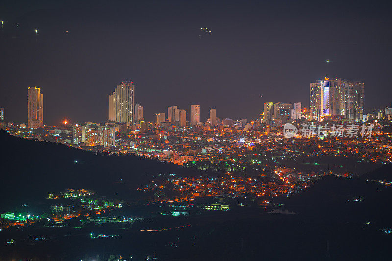 芽庄城的夜晚