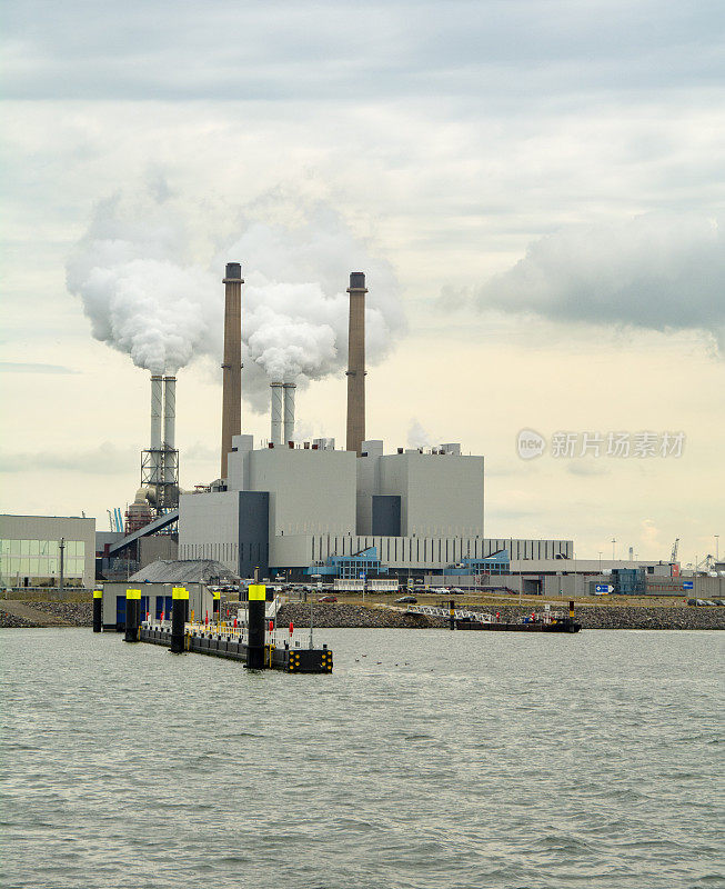 Maasvlakte上新建了两座燃煤电厂