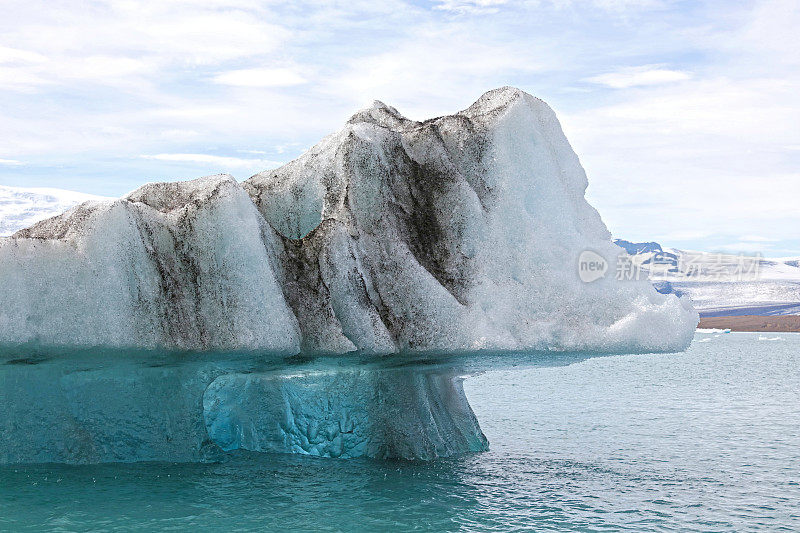 冰山在Jokulsarlon泻湖，冰岛