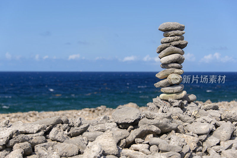 平衡岩石堆