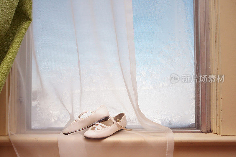 小白鞋