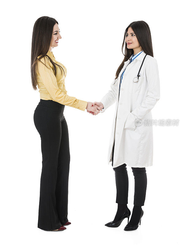 女医生如何与病人握手