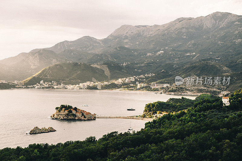 斯特凡・黑山