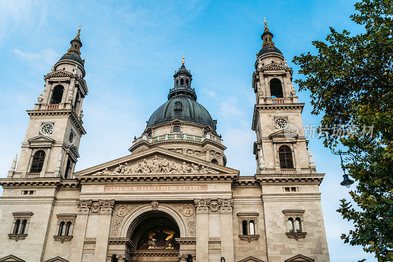 匈牙利布达佩斯的圣斯蒂芬大教堂