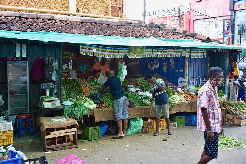 斯里兰卡加勒水果市场路