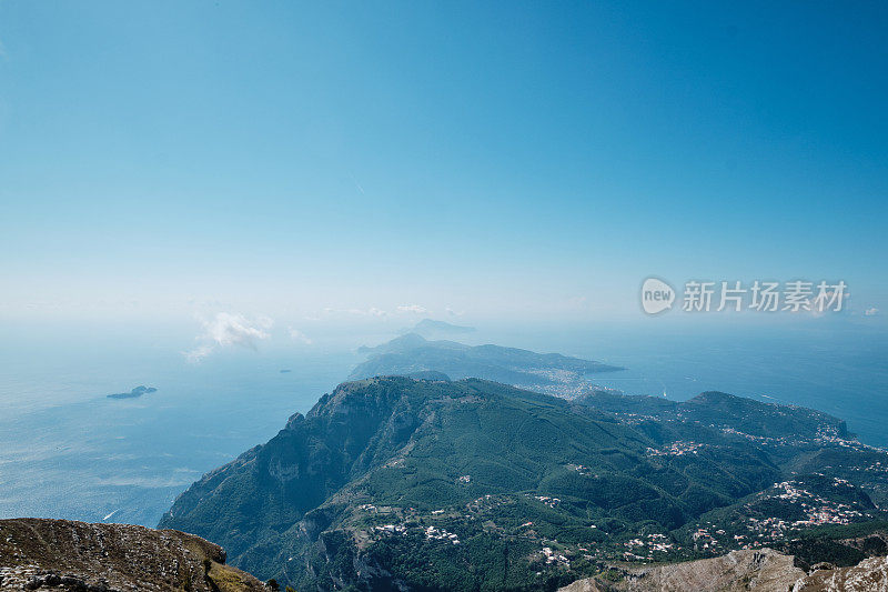 风景自然的阿马尔菲海岸和卡普里岛