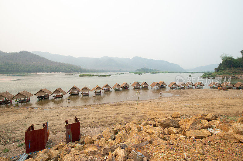 清晨，老挝琅勃拉邦的湄公河自然景观