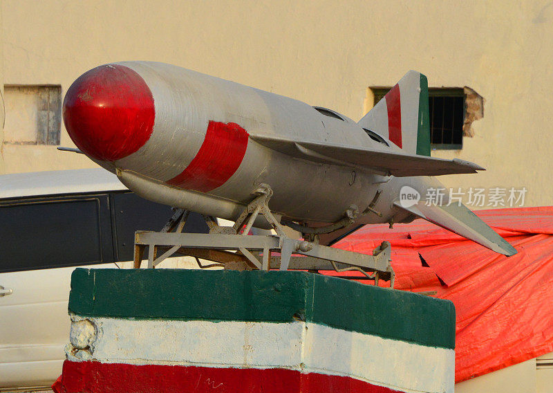 P-15白蚁反舰巡航导弹在街上，伯贝拉，索马里兰，索马里