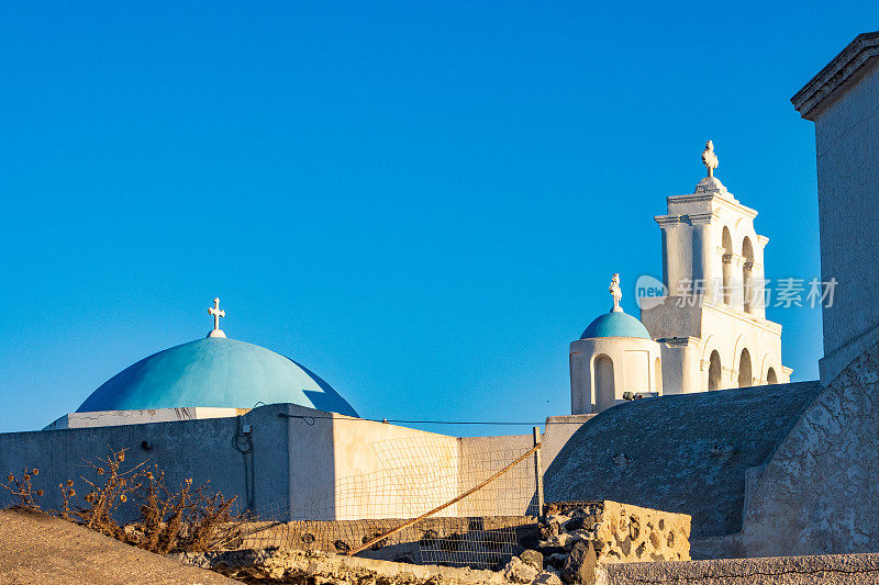 希腊圣托里尼岛皮尔戈斯卡利蒂斯的圣(阿吉亚)西奥多西亚教堂