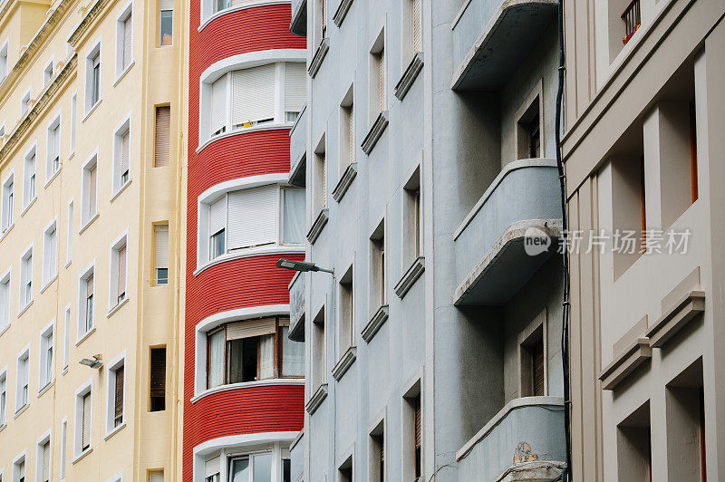 色彩斑斓的住宅建筑立面