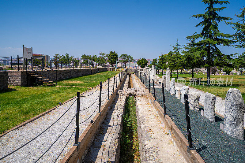 安卡拉罗马浴场的古水渠。
