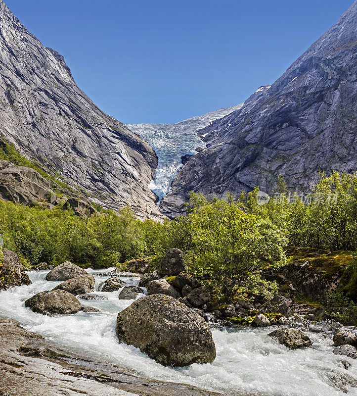 挪威布里克斯达尔斯布林冰川