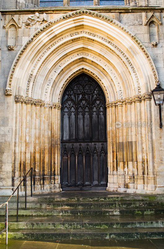 教堂的入口