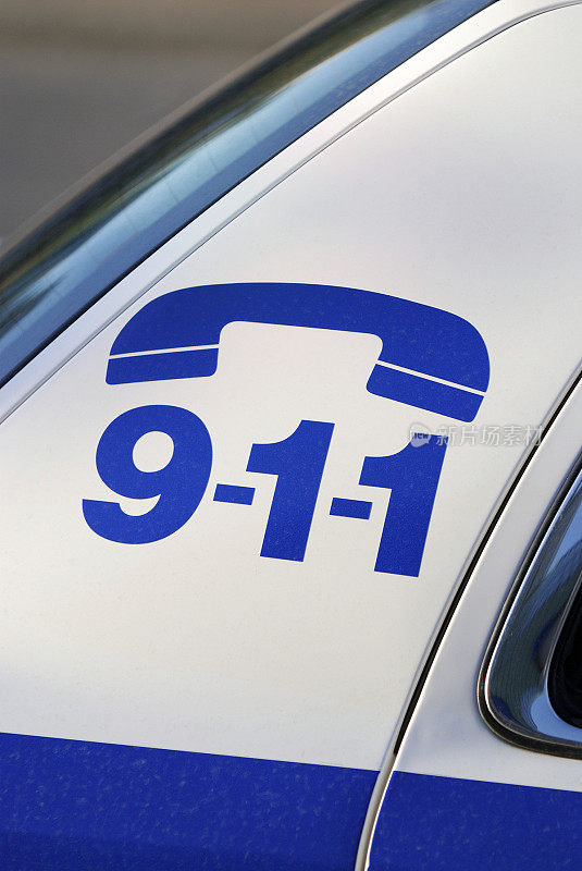 911