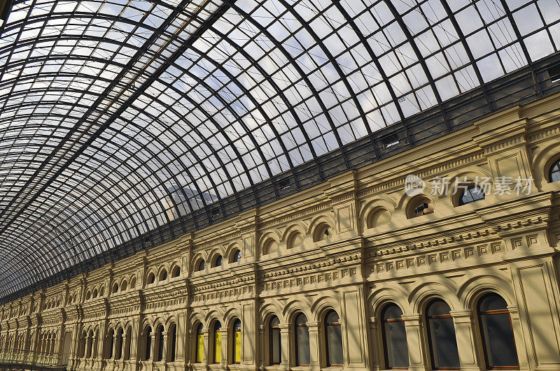 莫斯科的玻璃和金属屋顶