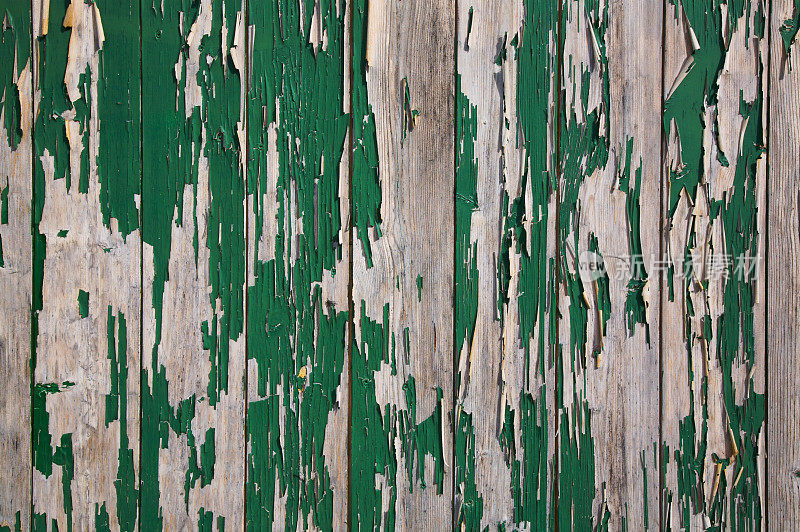 木制墙壁剥落