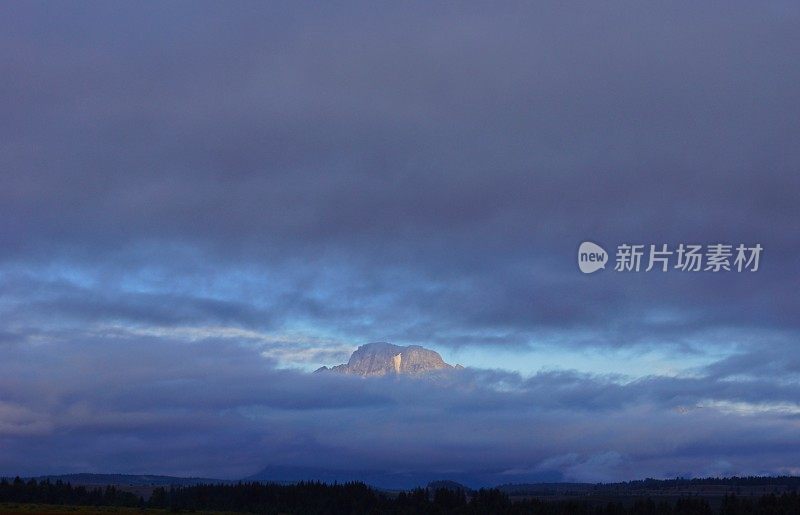 莫兰山的皇冠之窗