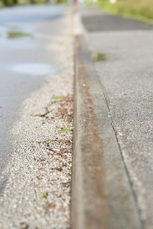 雨后的街道