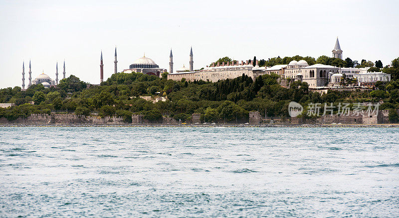伊斯坦布尔的托普卡皮宫、圣索菲亚大教堂和蓝色清真寺