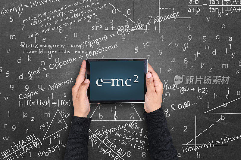 电子平板上的爱因斯坦公式E=mc2