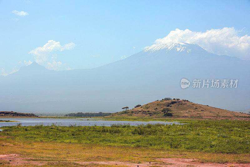 乞力马扎罗山，安博塞利云和观测峰