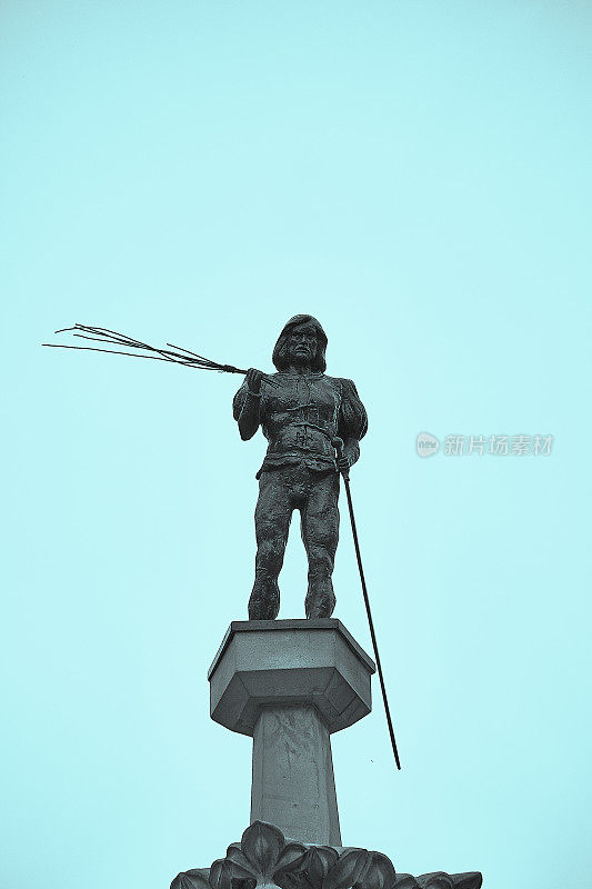 波兰弗罗茨瓦夫市场广场上的Pranger石枷顶端的惩罚者雕像