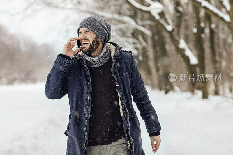 很高兴接到你的电话!