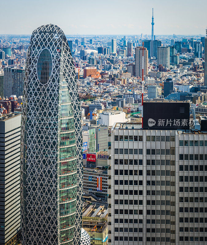 东京摩天大楼俯瞰拥挤的城市景观新宿鸟瞰日本