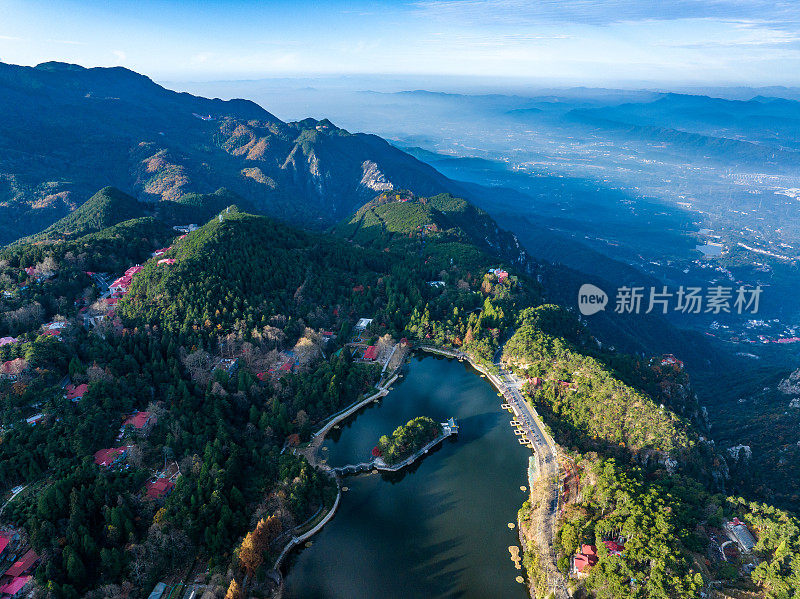 江西庐山湖泊景观航拍