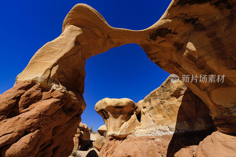 红岩拱门沙漠景观