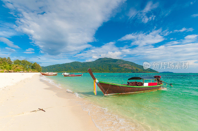 泰国南部海滩的全景