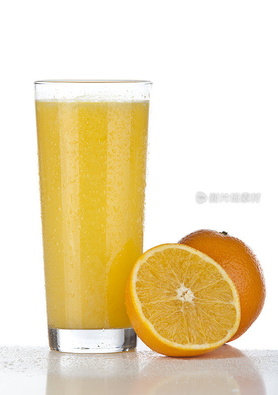 一杯新鲜的橙汁