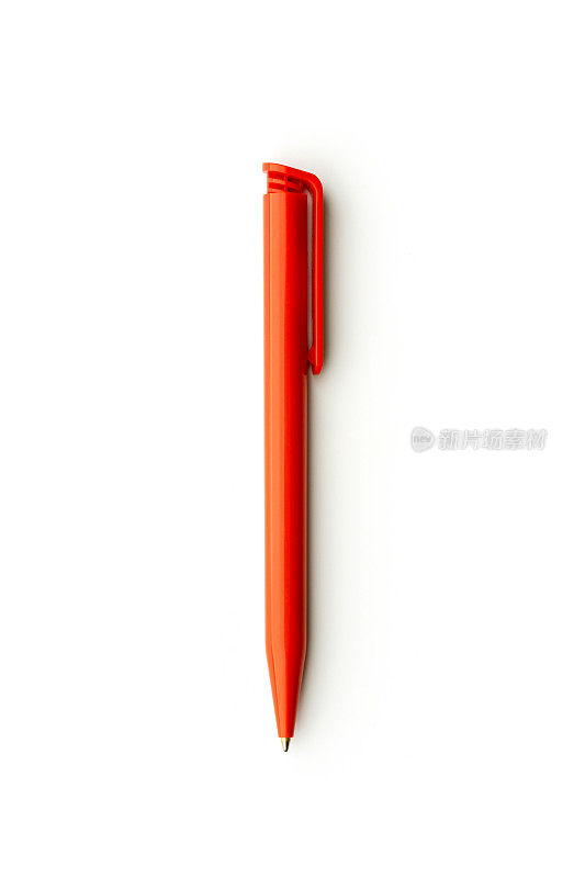 红色塑料圆珠笔孤立在白色