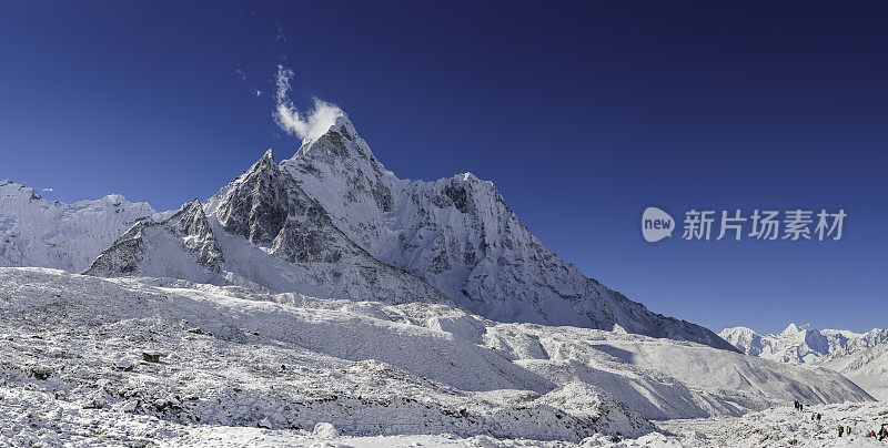 阿玛达布拉姆6812米的标志性喜马拉雅山峰