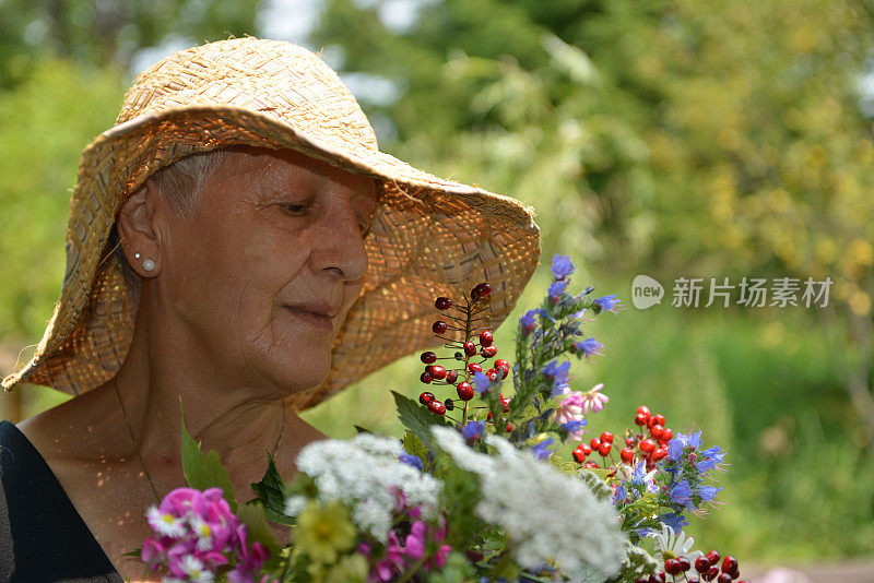 高级女人的肖像